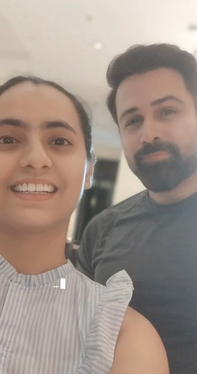 page_emraan's tweet photo. Emraan Hashmi clicked in Bangkok ❤️

@emraanhashmi #EmraanHashmi #Thiland #Bangkok #Awarapan2 https://t.co/uLuln0fagC