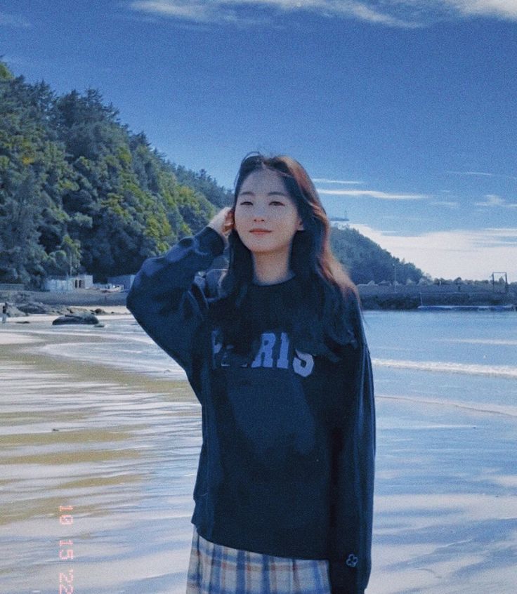 ElsaChoyihyun's tweet image. Yihyunies pls anticipate as much as possible pls quote any summer vacation post and mention this hastag #choyihyun #jungjinyoung &amp;amp; #wewantsummervacation or #releasesummervacationsoon 
Pls let's trend this hastag to create hype and let's hope any broadcasting channel will pick it