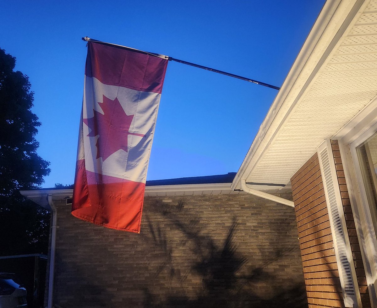 Mikeggibbs's tweet image. I'm very proud to be Canadian today.

Unlike the rest of the world we refused to appease a criminal extorting money.

We said NO.

Other govts look very small compared to Canada.

Here's to Prime Minister Carney for making Canada the envy of the world right now!