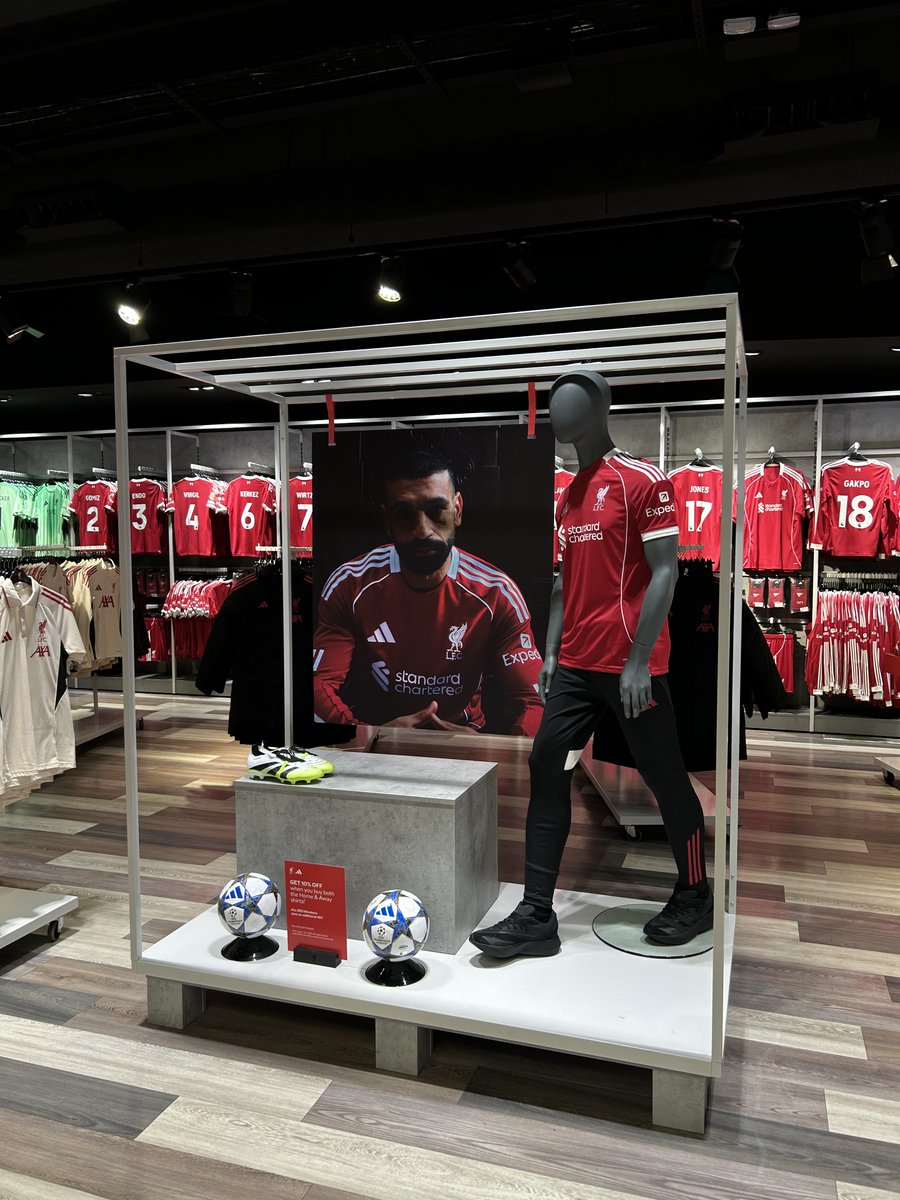 Liverpool_ONE's tweet image. 🔴 The wait is over!

The brand new LFC kit has landed, and you can get your hands on it now at the Official @LFC Store at Liverpool ONE ❤

📍 LFC, Upper South John Street
