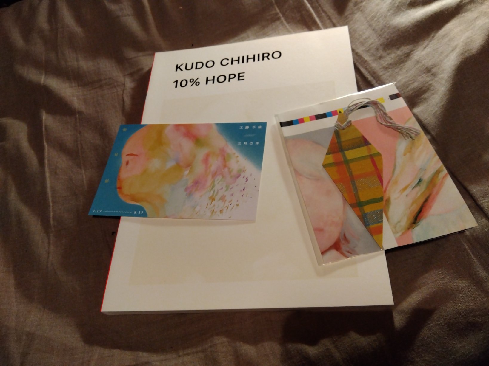 工藤千紘　kudo chihiro オリジナル　原画　小型作品　キャンバス 柔らかなタッチと滲むような色彩で、儚くも強い人物像を描く工藤