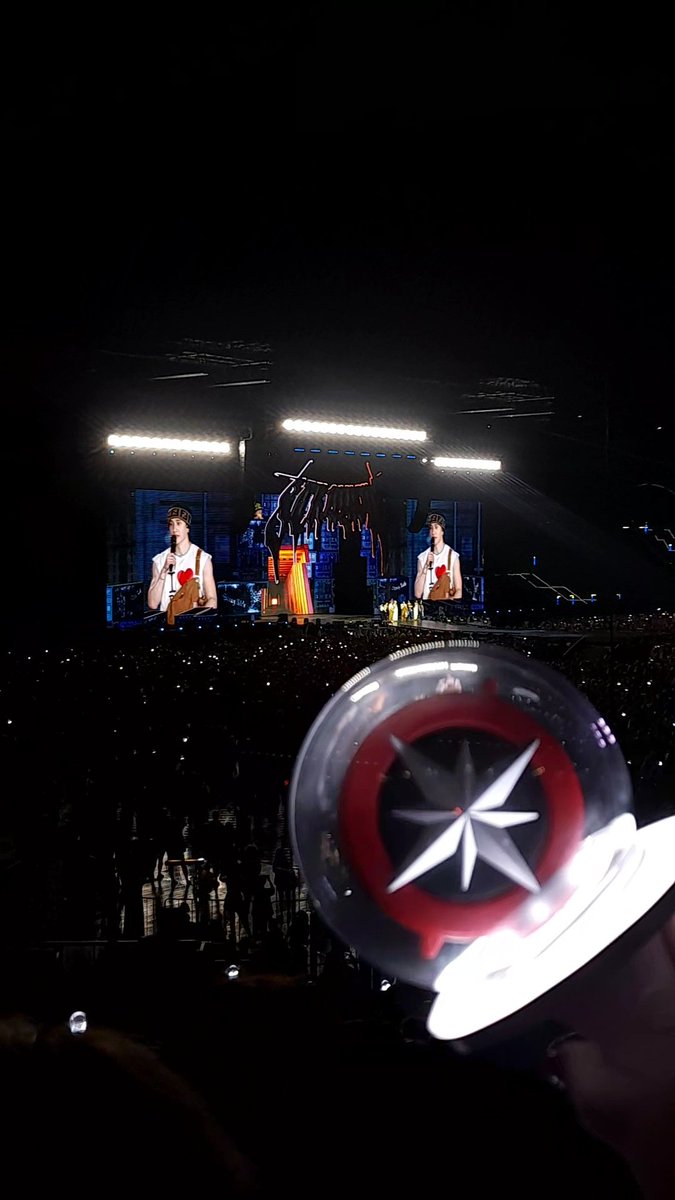 needjayy's tweet image. skz in roma dump ft @nshkilvrr__