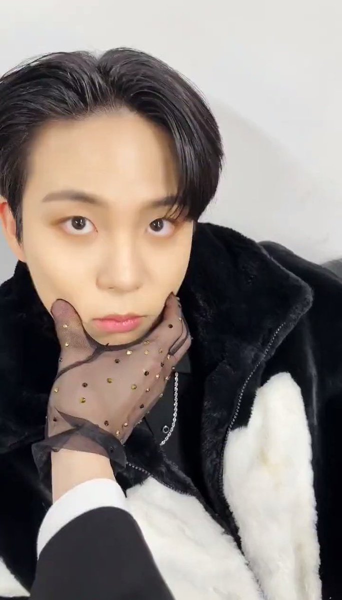 duskstarjongho's tweet photo. https://t.co/Z0Y6LV15fs