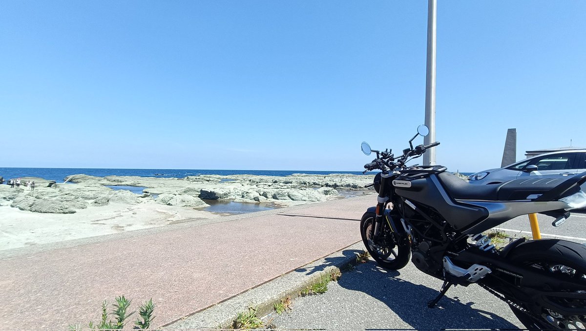 FeelBeat4's tweet photo. 青森ツーリング
国道101号線　深浦町

千畳敷 https://t.co/jYqiy0FB06
