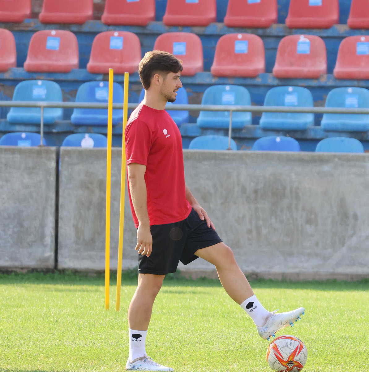 Seguimos cargando las baterías en casa, Pinilla! 😍🏟️⚽️