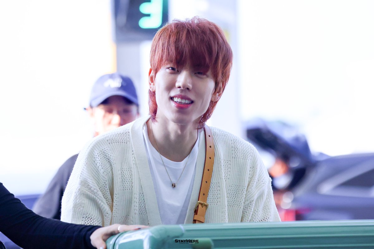dw_stayhere's tweet photo. 250725 ICN출국

삐약삐약🐥🐣

#인피니트 #장동우 #동우 #또또 #INFINITE #DongWoo https://t.co/oj9q4FI7t4