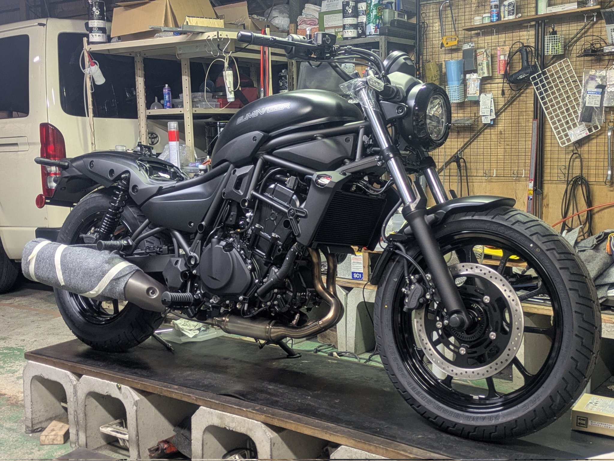 リバーサイド 墨田区のカワサキのバイクはカワサキリバーサイドにお任せ下さい！