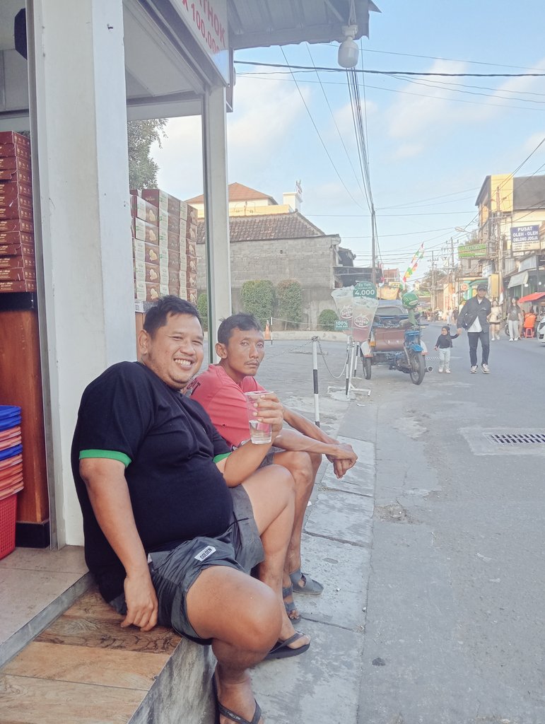 NAIKKASTA tweet media