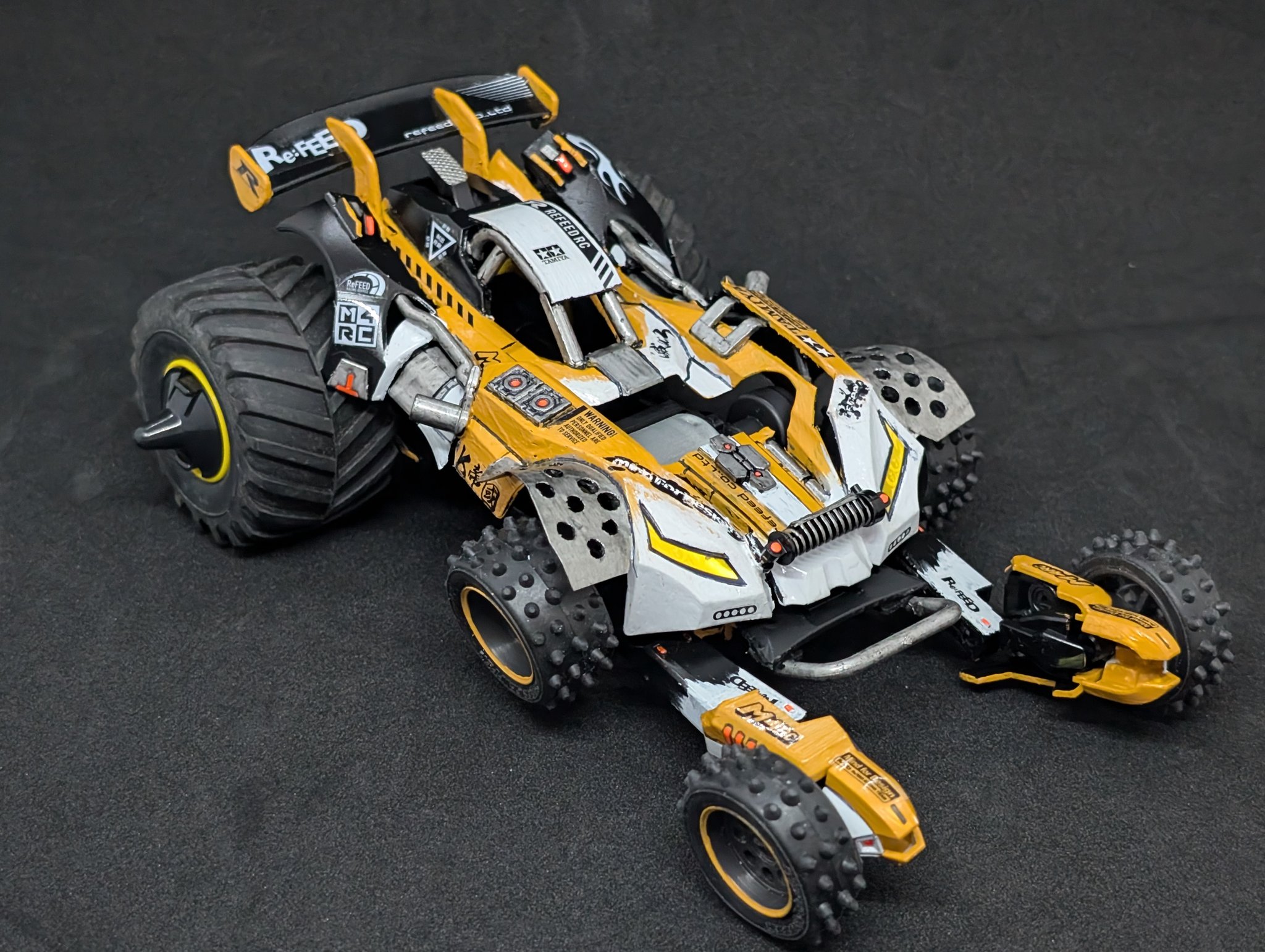 限定ボディ×王道構成】フルカーボン搭載ミニ四駆／初心者・復帰