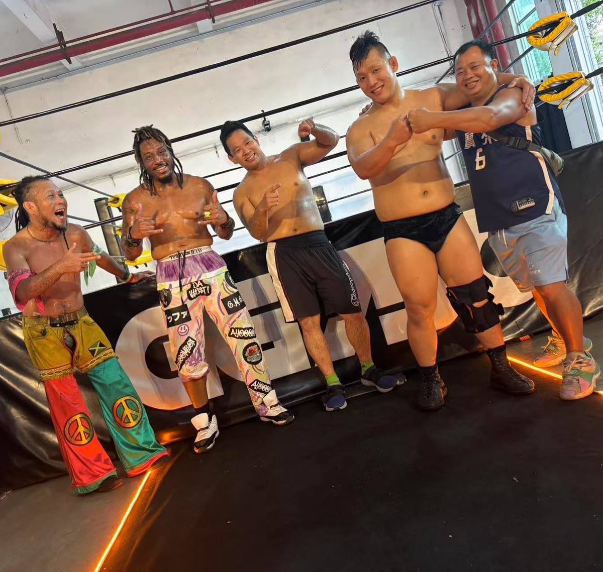 🟢🔴Thank you to my bros from Japan 🇯🇵 for being apart of my first two events @gg750_hq 🇨🇳

This is just the beginning.😁

👀Peep the site more info on upcoming events, training &amp; opportunities. 

gg750.com 🥡

#GG750 #AmChamChina #prowrestling #shenzhen #china