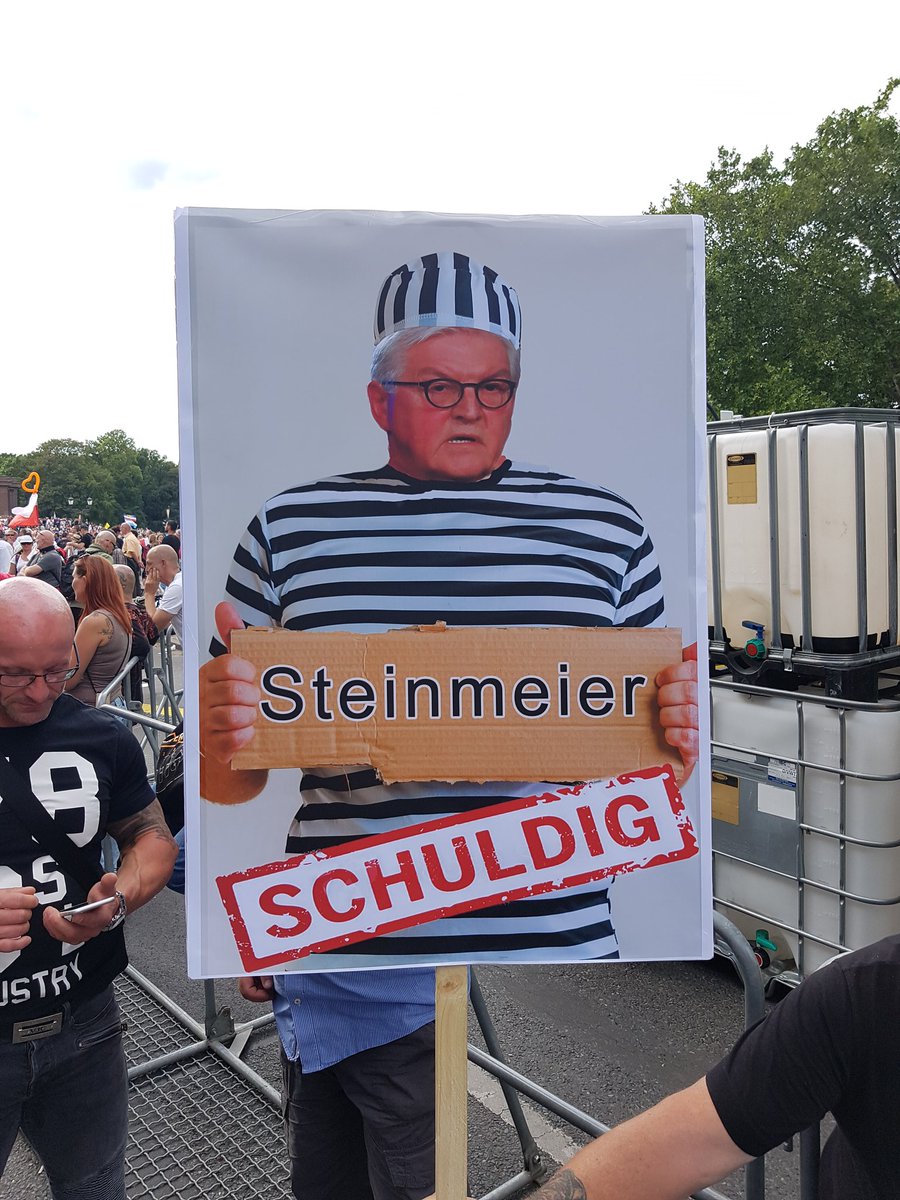 #AUGUST2020 #QUERDENKEN #B0108 #WirWarenMillionen Bunter und kreativer Protest der Aktivisten am 29.08.2020 in Berlin!