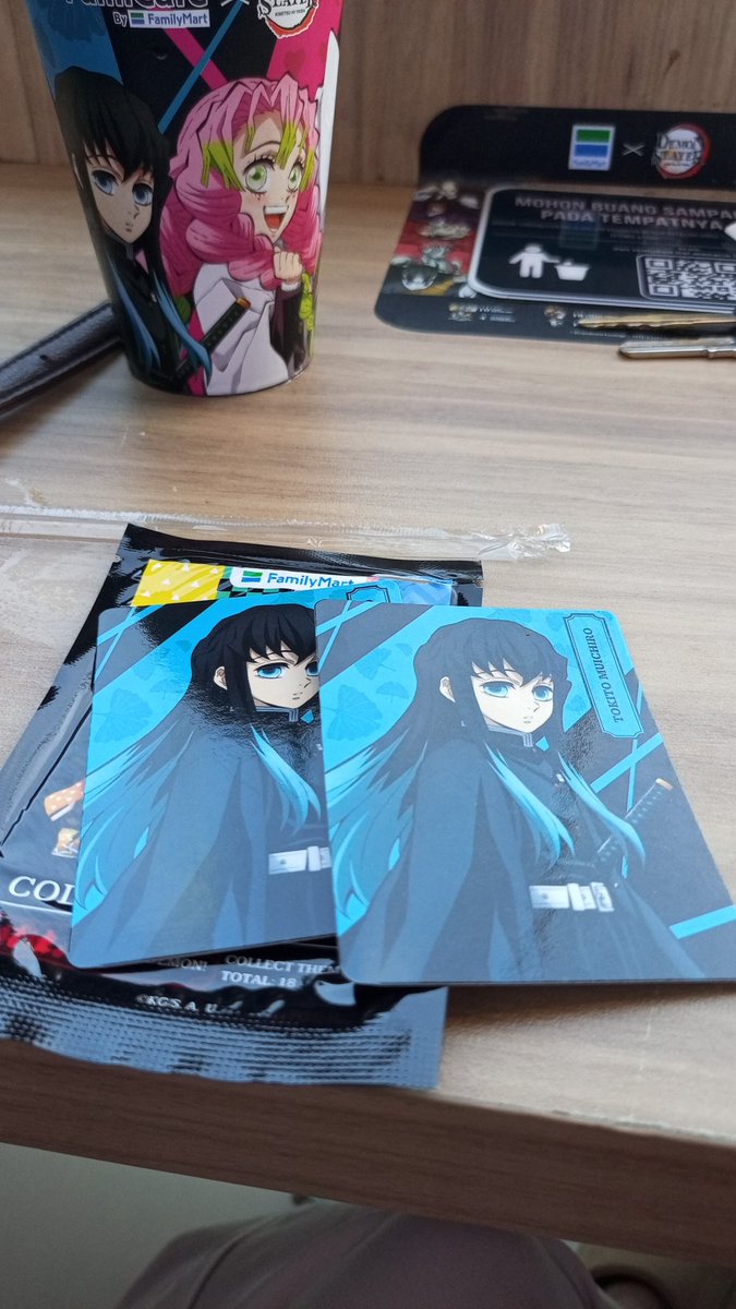 cloudynajae's tweet image. wtt want to trade demon slayer x family mart famima

have : muichiro
want : shinobu, rengoku

dom jaksel