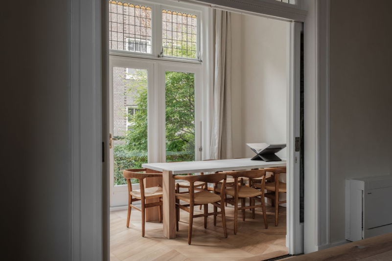 Workthere tweet media