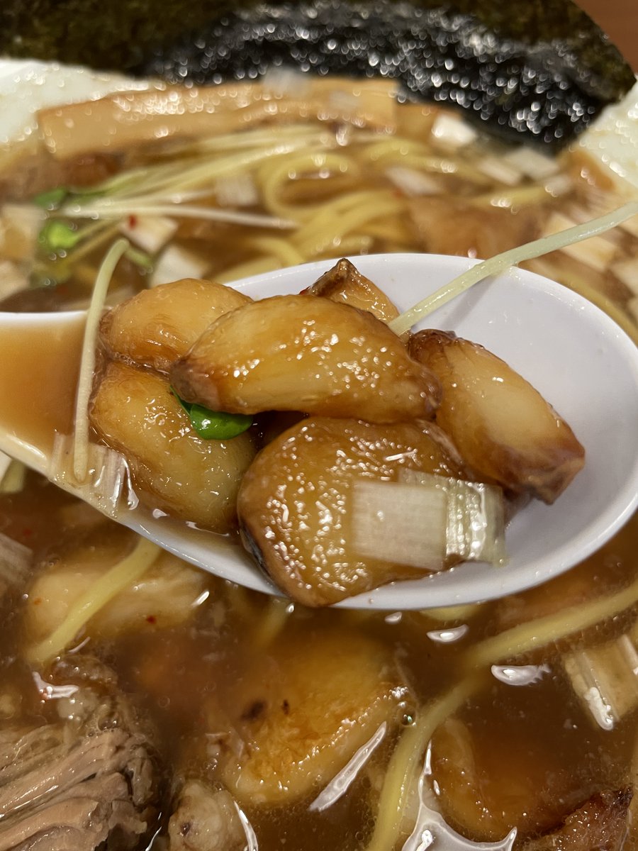 ニンニクマシマシ過ぎてギャグみたいなラーメンでしたが、美味しかったです!!
【ハノイ】らぁ麺春樹の「にんにくらぁ麺」【8月限定】
note.com/viet_vipmassag…