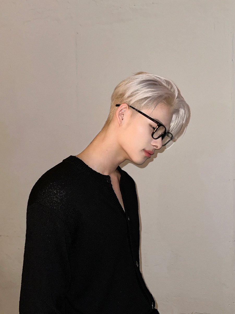 250801 엔하이픈 인스타그램 #니키 #NI_KI 

JINS 👓