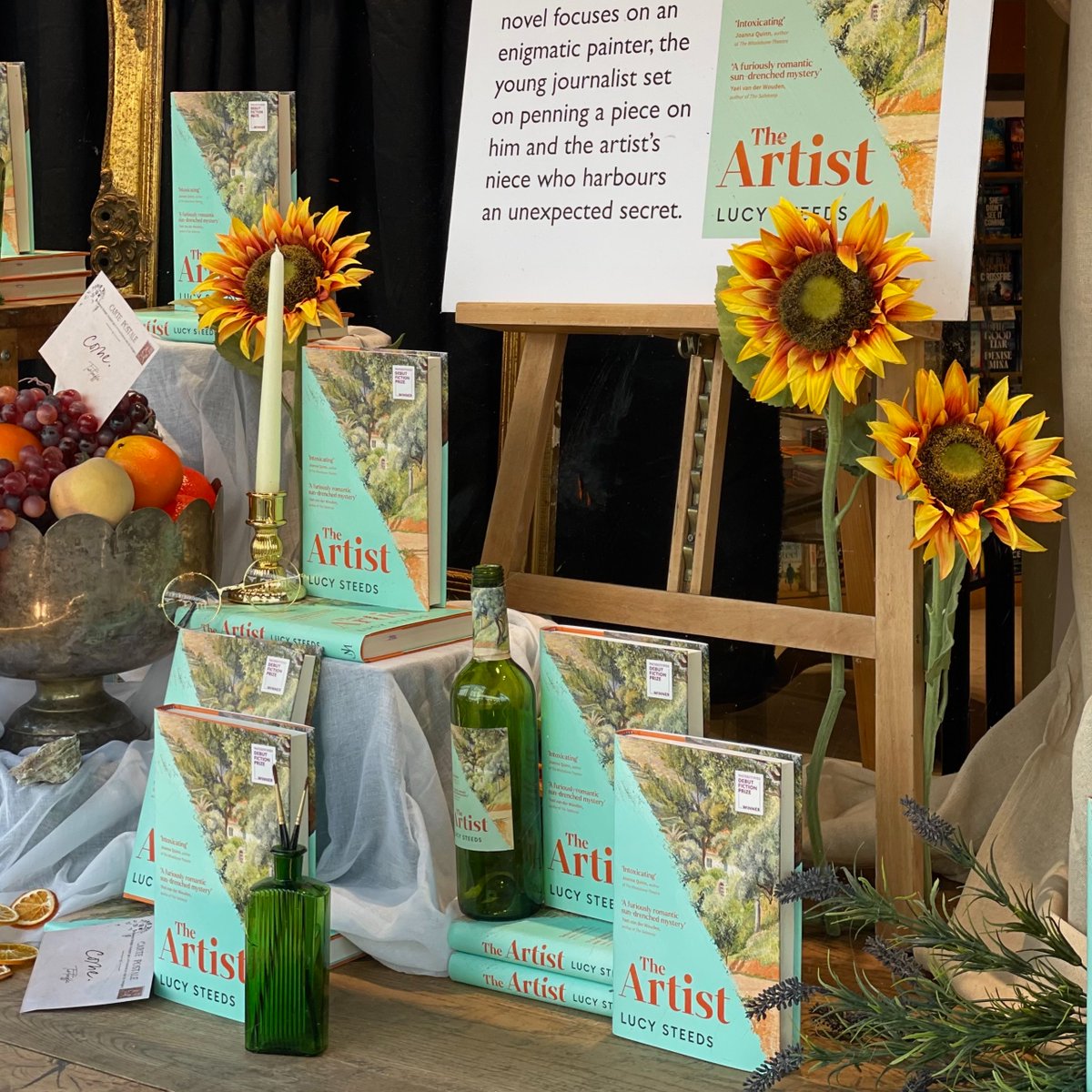 Waterstones (@waterstones) on Twitter photo The beautiful window display at <a href="/WaterstonesPicc/">Waterstones Piccadilly, London</a> for Lucy Steeds' THE ARTIST, winner of the 2025 Waterstones Debut Fiction Prize and August Fiction Book of the Month! 🌻
An intoxicating tale of creativity, possession and freedom, find it here: waterstones.com/book/the-artis… The beautiful window display at <a href="/WaterstonesPicc/">Waterstones Piccadilly, London</a> for Lucy Steeds' THE ARTIST, winner of the 2025 Waterstones Debut Fiction Prize and August Fiction Book of the Month! 🌻
An intoxicating tale of creativity, possession and freedom, find it here: waterstones.com/book/the-artis…