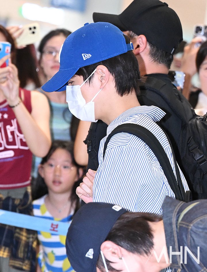 JYP NEWS (@thejypnews) on Twitter photo .<a href="/Stray_Kids/">Stray Kids</a>' SEUNGMIN arriving in Korea after wrapping up their dominATE tour. 🛫🇰🇷
#StrayKids #스트레이키즈 #SEUNGMIN #승민 .<a href="/Stray_Kids/">Stray Kids</a>' SEUNGMIN arriving in Korea after wrapping up their dominATE tour. 🛫🇰🇷
#StrayKids #스트레이키즈 #SEUNGMIN #승민