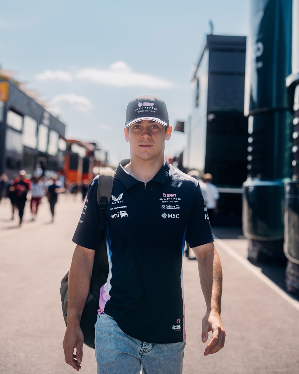 Motor1.com Argentina (@motor1argentina) on Twitter photo #HungarianGP
¡Buen día!
A moverse que arranca la FP1 en el Hungaroring.
Una foto de <a href="/FranColapinto/">Franco Colapinto</a> y arrancamos el minuto a minuto.
ar.motor1.com/search/?q=cola…
📸 <a href="/AlpineF1Team/">BWT Alpine Formula One Team</a> #HungarianGP
¡Buen día!
A moverse que arranca la FP1 en el Hungaroring.
Una foto de <a href="/FranColapinto/">Franco Colapinto</a> y arrancamos el minuto a minuto.
ar.motor1.com/search/?q=cola…
📸 <a href="/AlpineF1Team/">BWT Alpine Formula One Team</a>