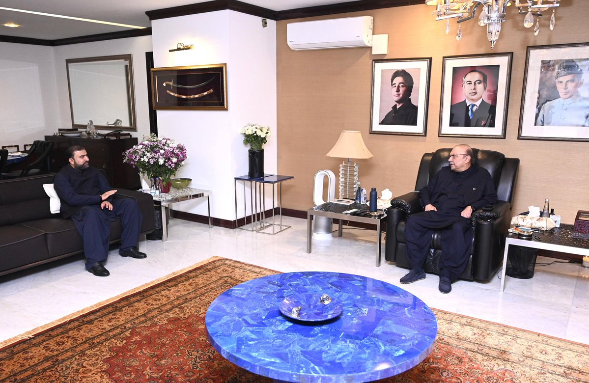 team_bilawal (@news_bilawal) on Twitter photo صدر آصف علی زرداری سے وزیرِ اعلیٰ بلوچستان میر سرفراز بگٹی کی بلاول ہاؤس کراچی میں ملاقات
ملاقات میں بلوچستان کی ترقی اور مجموعی سیاسی صورتحال پر تبادلۂ خیال
<a href="/AAliZardari/">AsifAliZardari</a>
<a href="/PakSarfrazbugti/">Sarfraz Bugti</a> صدر آصف علی زرداری سے وزیرِ اعلیٰ بلوچستان میر سرفراز بگٹی کی بلاول ہاؤس کراچی میں ملاقات
ملاقات میں بلوچستان کی ترقی اور مجموعی سیاسی صورتحال پر تبادلۂ خیال
<a href="/AAliZardari/">AsifAliZardari</a>
<a href="/PakSarfrazbugti/">Sarfraz Bugti</a>