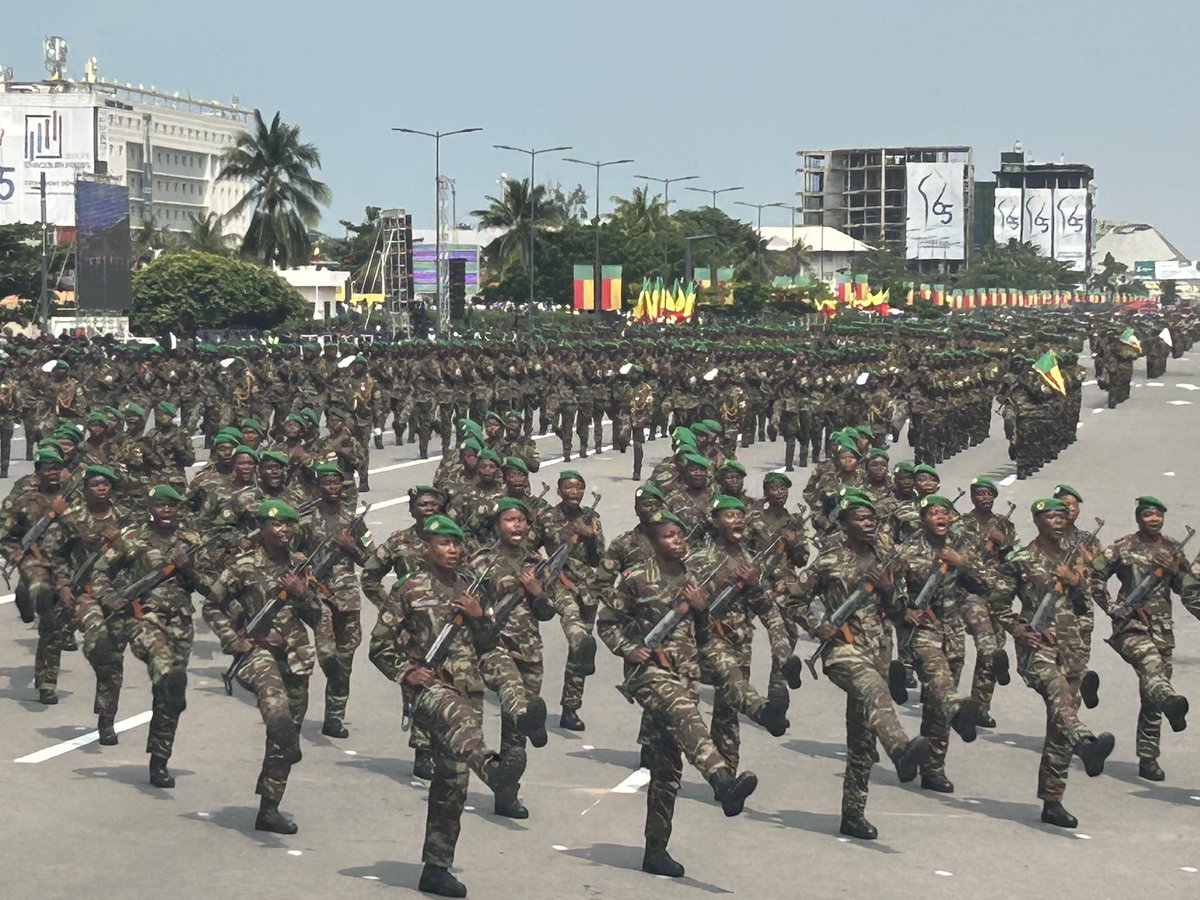 aminatousar's tweet photo. Bonne fête de l'indépendance au peuple béninois et au Gouvernement du Bénin. 65 ans de marche résolue vers le développement et la croissance inclusive. @UNBenin est fier d'être votre partenaire sur cette voie vers la vision 2060 et au delà. #odd Hommage aux femmes dans l’armée !! https://t.co/8M9cZu9HI4
