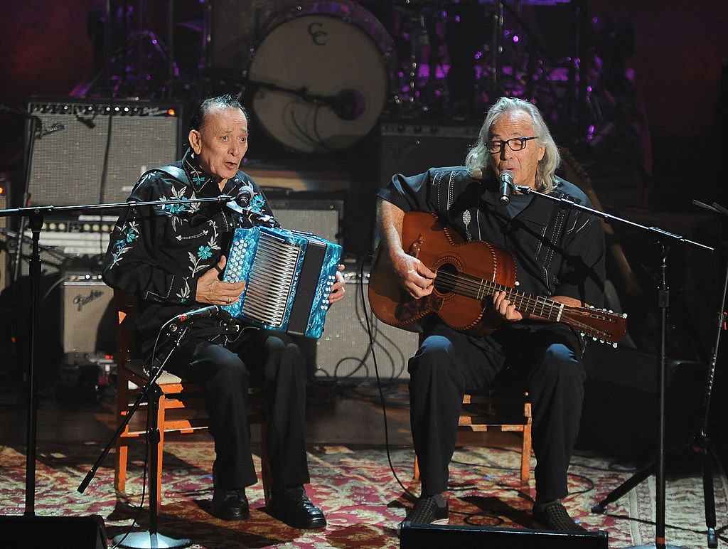 Flaco Jiménez, trailblazer of conjunto and Tejano music, dies at 86, family says. bit.ly/3Heh4Rt