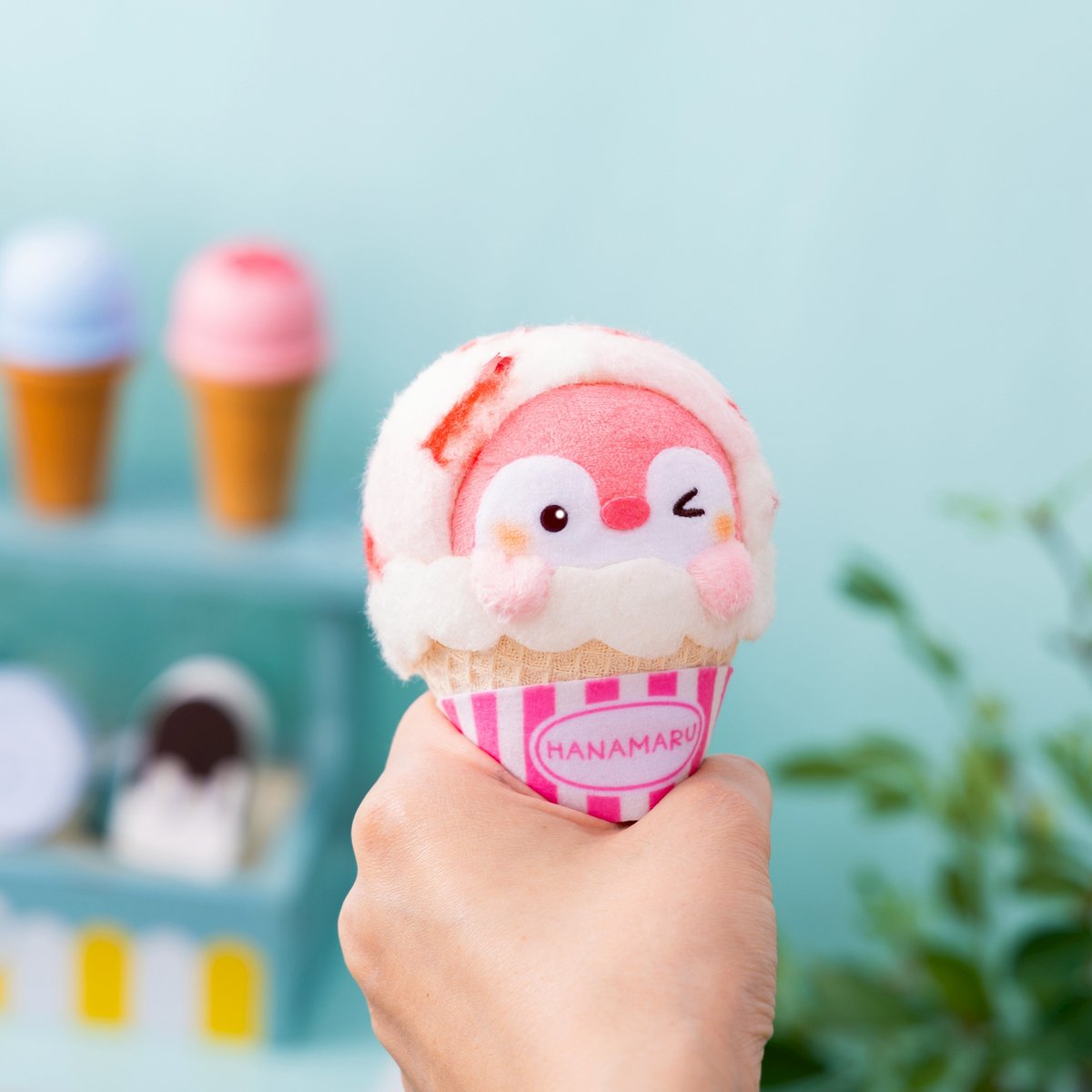 コウペンちゃん　いちごミルクだーいすき ぬいぐるみ　マスコットとアクリルスタンド コウペンちゃん いちごミルクだーいすき ぬいぐるみ マスコットと