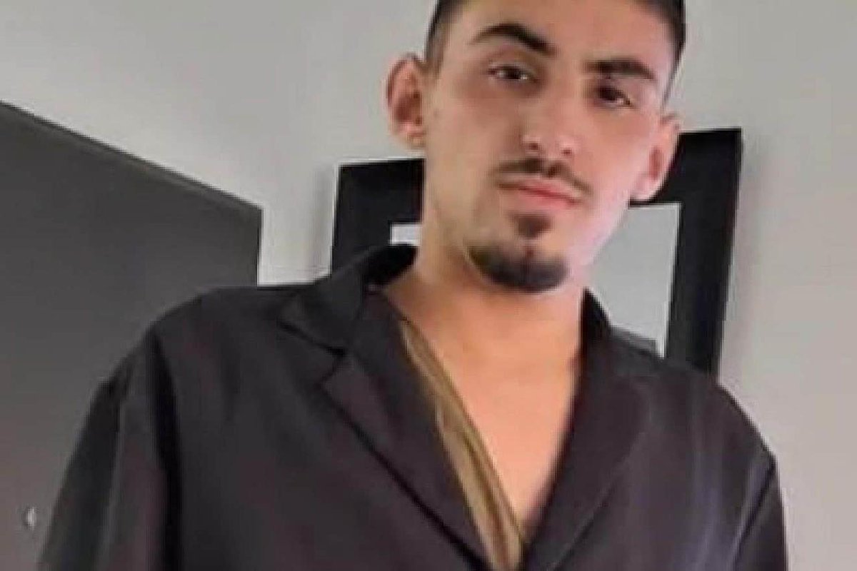 Le Jihad islamique palestinien a publié jeudi une vidéo de propagande de l'otage israélien Rom Braslavski, enlevé par le groupe terroriste au festival de musique Nova le 7 octobre 2023, lors du massacre perpétré par le #hamaSS.
La famille de Braslavski n'a pas autorisé la