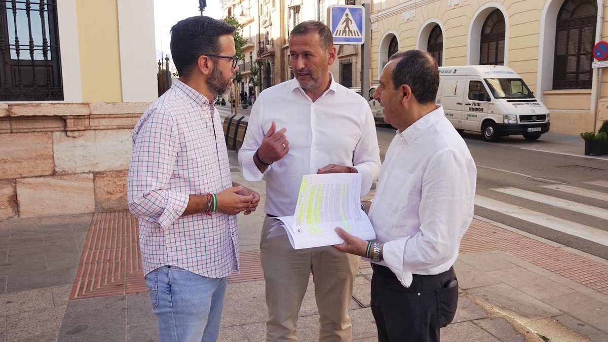 SER Andalucía Centro Antequera (@ser_antequera) on Twitter photo ♻️ El PSOE denuncia el retraso del “quinto contenedor” en la comarca de #Antequera
➡️ cadenaser.com/andalucia/2025…
💻 Más info en <a href="/SER_Antequera/">SER Andalucía Centro Antequera</a> ♻️ El PSOE denuncia el retraso del “quinto contenedor” en la comarca de #Antequera
➡️ cadenaser.com/andalucia/2025…
💻 Más info en <a href="/SER_Antequera/">SER Andalucía Centro Antequera</a>