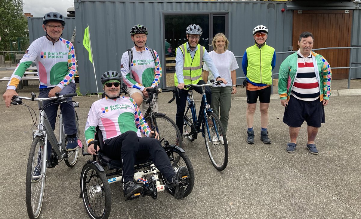 WWCTrustNI's tweet image. Great to welcome ⁦@mcguigan_philip⁩ to the east #Belfast Active Travel Hub to see the popular #PedalPower project in partnership with ⁦@BrainInjMatters⁩ &amp;amp; see the amazing benefits of rehab through #cycling ⁦@mikenesbittni⁩ ⁦@niexecutive⁩ ⁦@sustrans