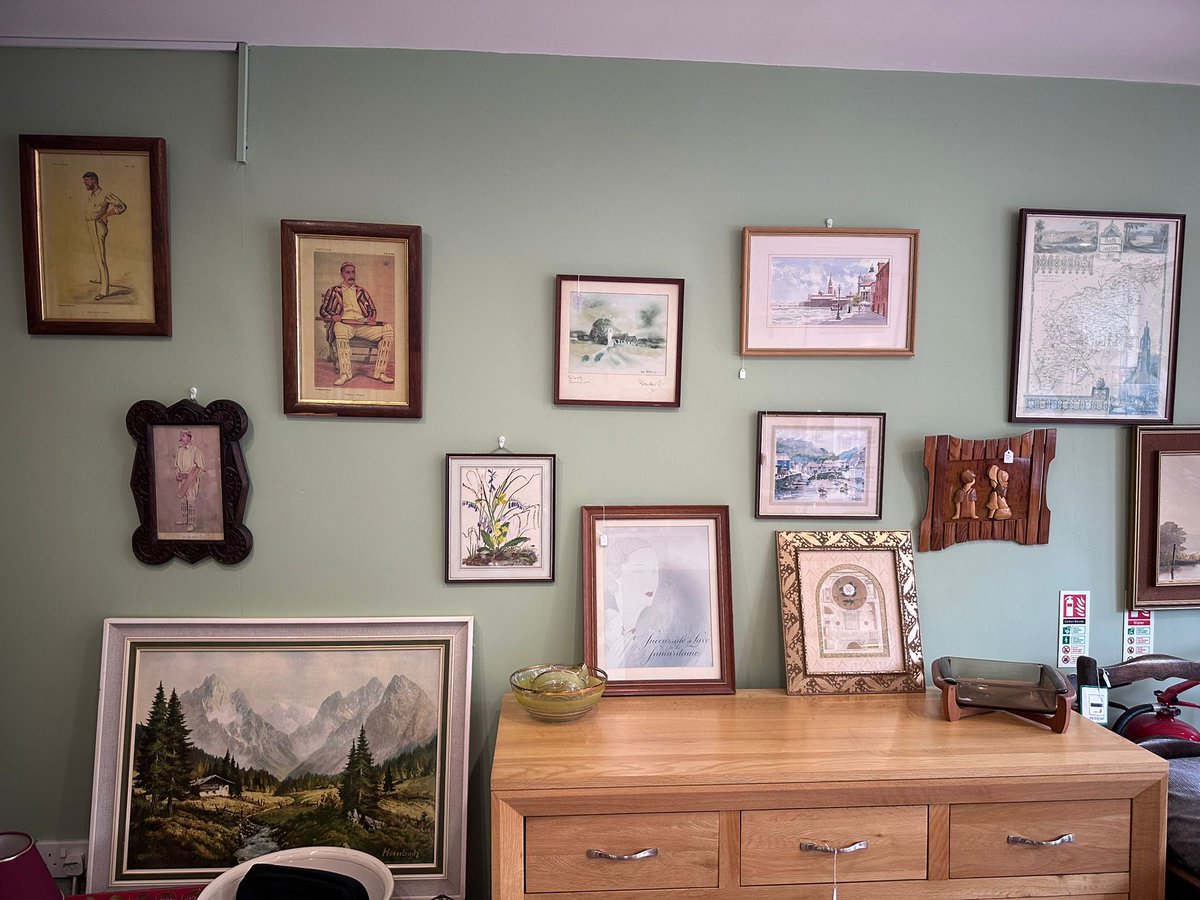 AgeUKNorthants's tweet image. If you are in #HighamFerrers why not pop into our #homestore, we've got some fabulous bits on sale for your home and garden. We have some lovely pictures and a stunning Liberty &amp;amp; Co hand carved table in stock at the moment. We are open Wed-Sat from 10am-4.30pm. @HighamFerrersTC