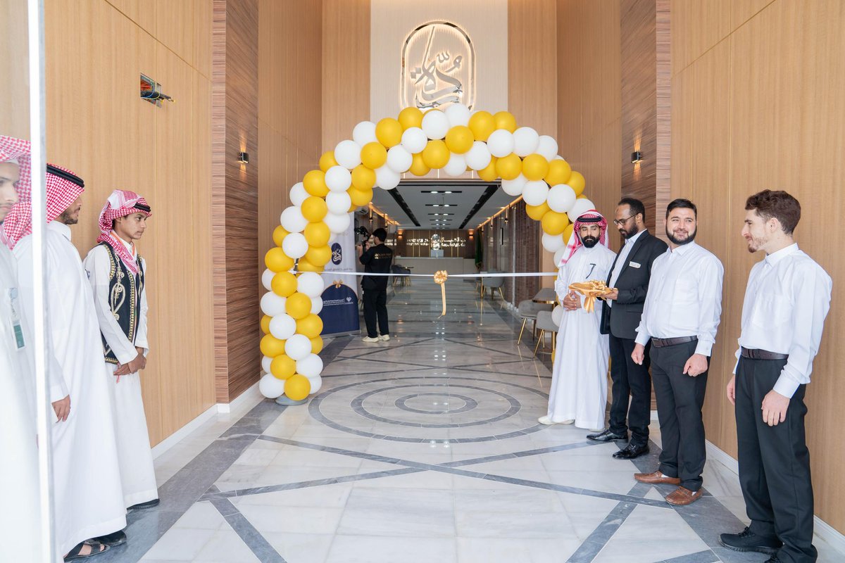 "بفضل الله تم افتتاح مقر جمعية تلاوة وفندق درة الحجاز بحضور محافظ بلقرن. شكرًا لكل من ساهم في هذا الإنجاز الكبير. #جمعية_تلاوة #فندق_درة_الحجاز"