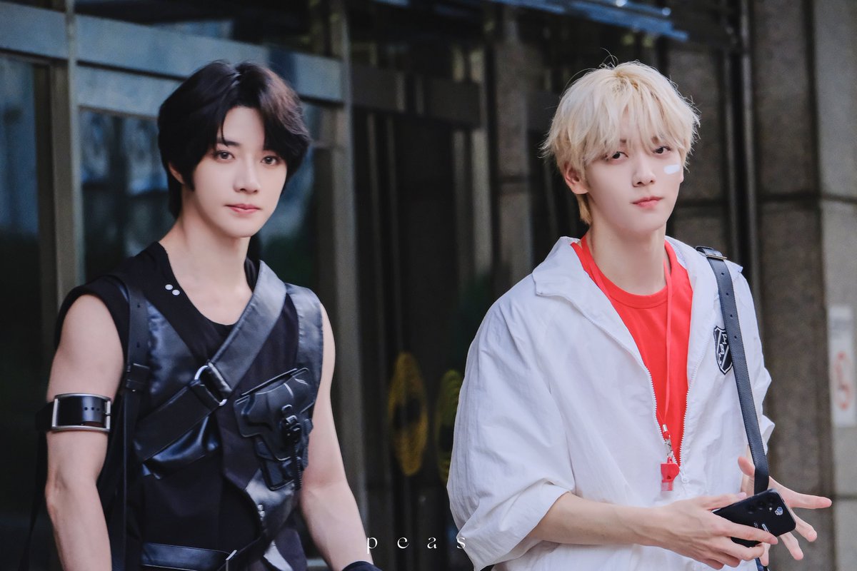 🖤🤍

#SOOBIN  #수빈  #スビン
#BEOMGYU #범규 #ボムギュ
#TOMORROW_X_TOGETHER #TXT
#단짝즈