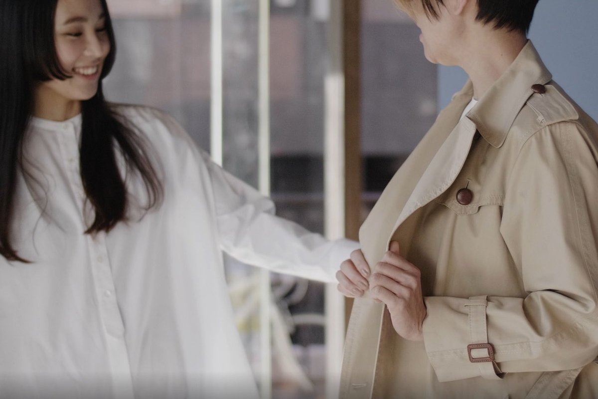 sanyoessentials's tweet photo. 70年を超える歴史を持つ、三陽商会の「コート専業」ブランド ”SANYOCOAT”。

手入れをしながら、時代や世代を超えて受け継がれることを目指し、「いいものを永く、大切に使う日本人らしい文化」を発信していきます。

SANYOCOATショートムービー『母から子へ』
https://t.co/g1yyIryKPG https://t.co/Qdkb4wlUbc
