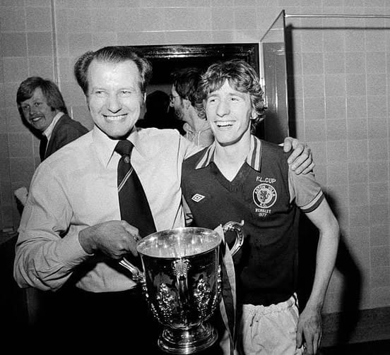 FootballRetroPlus (@robertmdaws) on Twitter photo <a href="/AVFCOfficial/">Aston Villa</a> kitman Walter Cowans celebrating Villa’s league cup triumph with his son Gordon and the League Cup in April 1977 #AVFC <a href="/AVFCOfficial/">Aston Villa</a> kitman Walter Cowans celebrating Villa’s league cup triumph with his son Gordon and the League Cup in April 1977 #AVFC