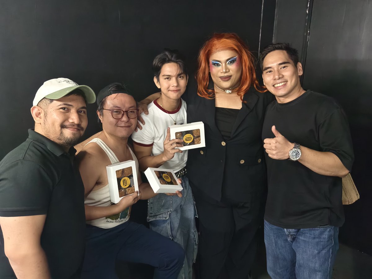 ComeToDaddy (@masturbaker_) on Twitter photo Congrats ulit sa team Sparks <a href="/heyrow/">H Y R O</a> sa quiz night kagabi <a href="/RampaClub/">RAMPA CLUB</a>. Hope you like our prizes na brownies from <a href="/SugarDaddhie/">Sugar Daddy</a>
Also apakahusay mag host ng nag iisang <a href="/getsalmonella/">Salmo Nella 🍣</a>
Support din natin ang journey ni Julio sa #SparksCampS3 na papanuod sa youtube or iwant tv Congrats ulit sa team Sparks <a href="/heyrow/">H Y R O</a> sa quiz night kagabi <a href="/RampaClub/">RAMPA CLUB</a>. Hope you like our prizes na brownies from <a href="/SugarDaddhie/">Sugar Daddy</a>
Also apakahusay mag host ng nag iisang <a href="/getsalmonella/">Salmo Nella 🍣</a>
Support din natin ang journey ni Julio sa #SparksCampS3 na papanuod sa youtube or iwant tv