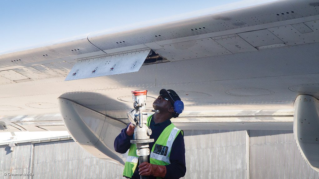 #SouthAfrica risks new jet fuel shortage by October if urgent regulatory reforms are not made – Tshifularo   #swagefast #aviation #transport   zurl.co/UIQEa