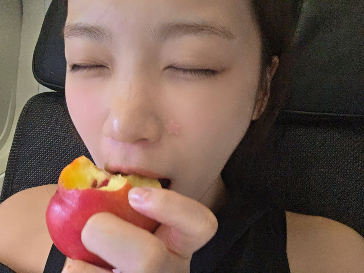 Ms. Pupu tweet media