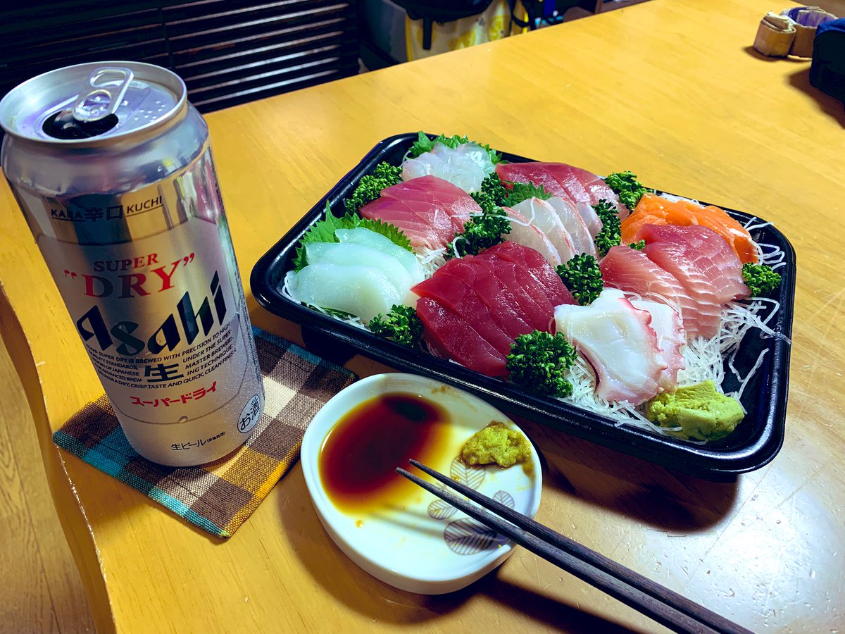 dappon7's tweet photo. 久々に「刺身屋くろさわ」さんの刺し盛りで飲む！
#刺身屋くろさわ 、#刺身、#刺し盛り https://t.co/RigQmaepLM