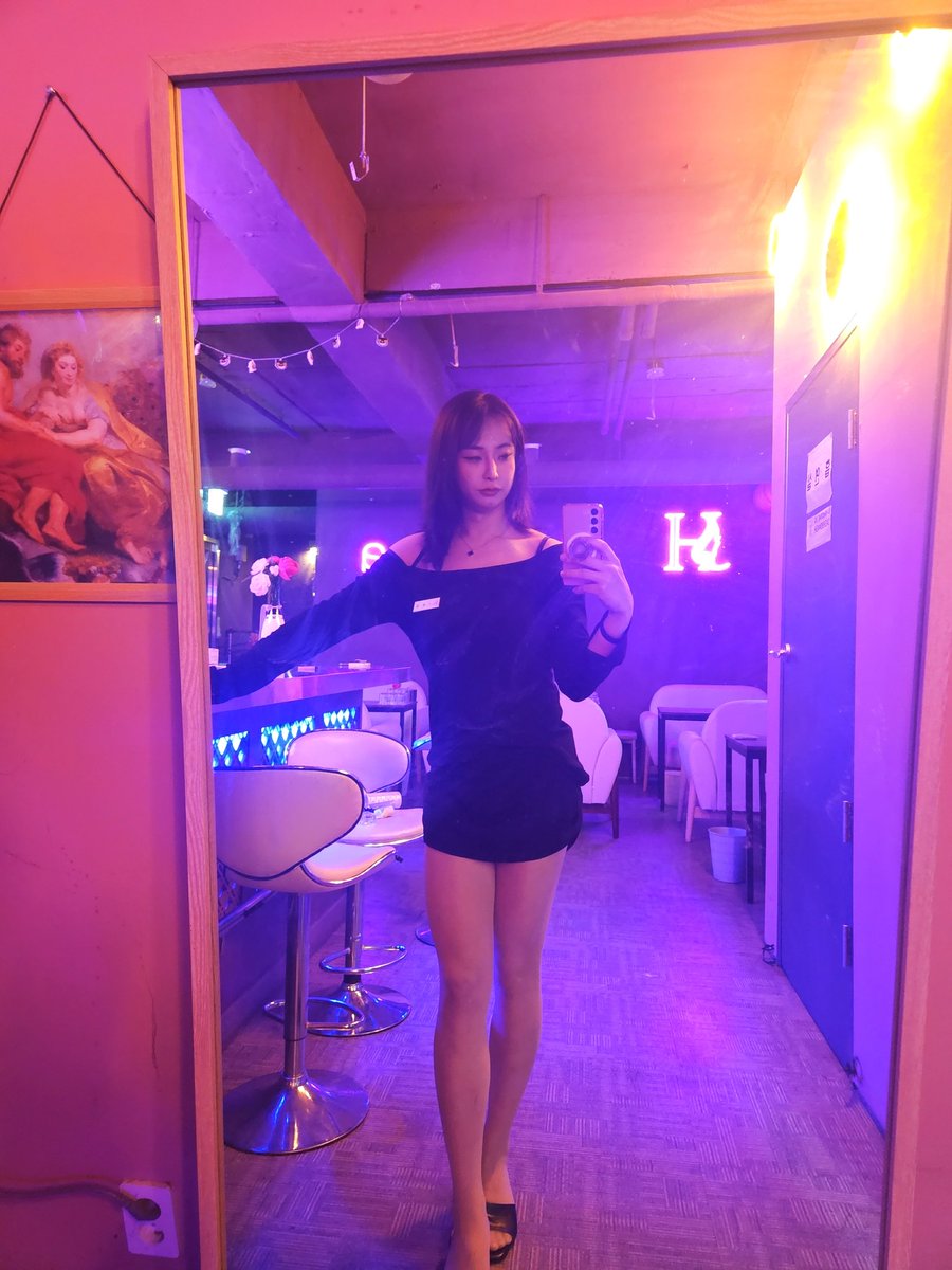 #영등포 #헤라 #젠더바 #시디바
#젠더 #쉬멜 #시디

금요일 출근 💌
