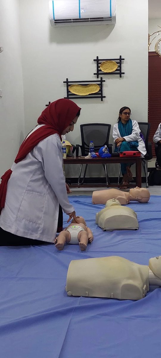 Sanaullahlakho1's tweet image. NICVD organized an interactive CPR Awareness Session at the Military Lands &amp;amp; Cantonments Department, CBM. The session aimed to equip participants with essential life-saving skills to respond effectively in cardiac emergencies.
#NICVD #CPRAwareness #HeartHealth #LifeSavingSkills