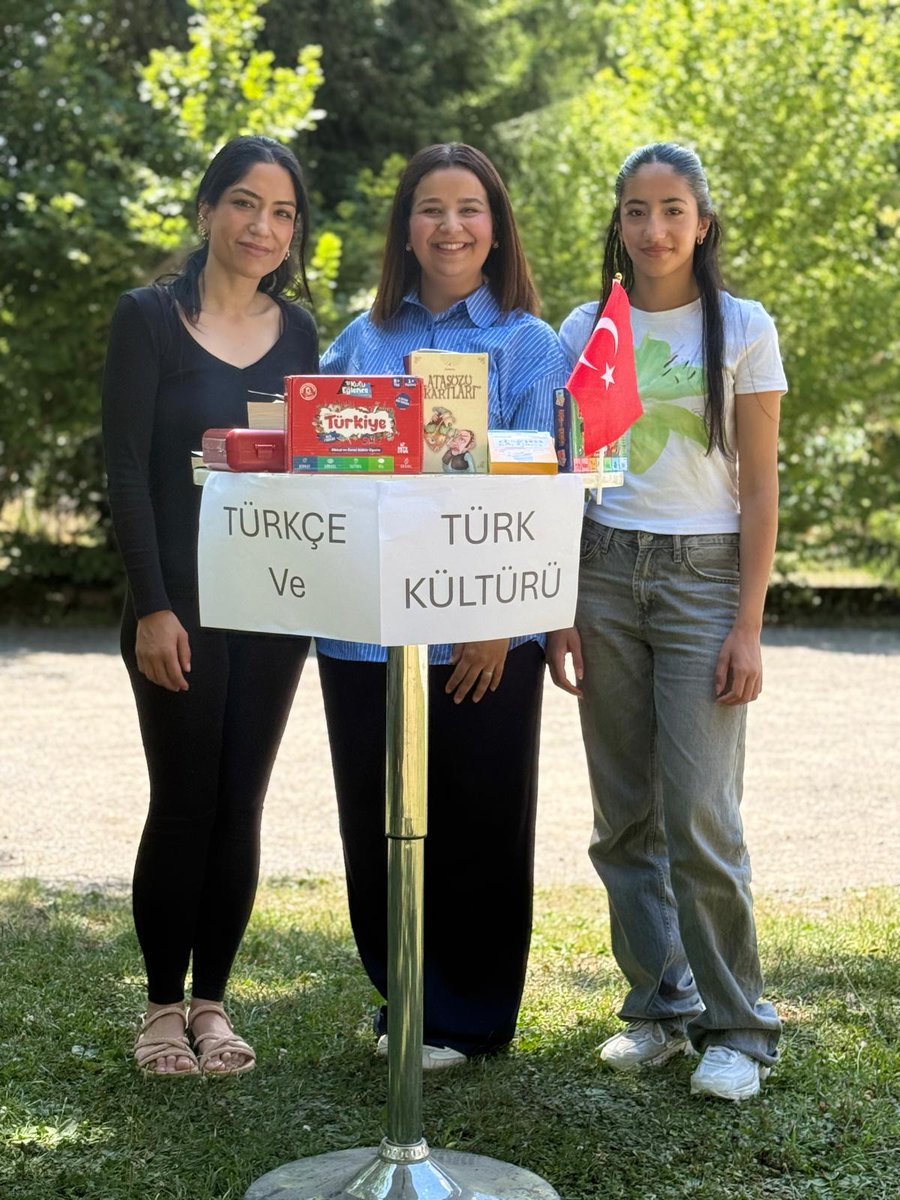 T.C. Stuttgart BK Eğitim Ataşeliği (@stuttgartegitim) on Twitter photo Albstadt-Balingen Eğitim Bölgesi öğretmeni Halise Gökkoyun, Balingen IGMG Fatih Camisi’nde ders tanıtım ve kayıt etkinliği gerçekleştirmiştir. Öğretmenimize teşekkür ederiz.
<a href="/tcmeb/">Millî Eğitim Bakanlığı</a> <a href="/mebabdigm/">T.C. MEB AB ve Dış İlişkiler Genel Müdürlüğü</a> @meb_yyegm #egitimdiplomasisi Albstadt-Balingen Eğitim Bölgesi öğretmeni Halise Gökkoyun, Balingen IGMG Fatih Camisi’nde ders tanıtım ve kayıt etkinliği gerçekleştirmiştir. Öğretmenimize teşekkür ederiz.
<a href="/tcmeb/">Millî Eğitim Bakanlığı</a> <a href="/mebabdigm/">T.C. MEB AB ve Dış İlişkiler Genel Müdürlüğü</a> @meb_yyegm #egitimdiplomasisi
