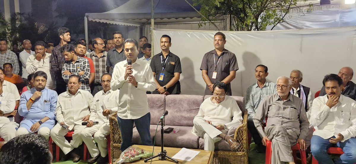 Nakul Kamal Nath (@nakulknath) on Twitter photo शिकारपुर निवास पर छिंदवाड़ा ग्रामीण भाग 2 से आये परिवारजनों से मुलाकात कर संगठनात्मक चर्चा की।
पूर्व मुख्यमंत्री मा. कमलनाथ जी द्वारा दिया गया मार्गदर्शन आप सभी को अपने क्षेत्र में पार्टी को मजबूती प्रदान करने में सहयोग करेगा।
<a href="/OfficeOfKNath/">Kamal Nath</a> शिकारपुर निवास पर छिंदवाड़ा ग्रामीण भाग 2 से आये परिवारजनों से मुलाकात कर संगठनात्मक चर्चा की।
पूर्व मुख्यमंत्री मा. कमलनाथ जी द्वारा दिया गया मार्गदर्शन आप सभी को अपने क्षेत्र में पार्टी को मजबूती प्रदान करने में सहयोग करेगा।
<a href="/OfficeOfKNath/">Kamal Nath</a>