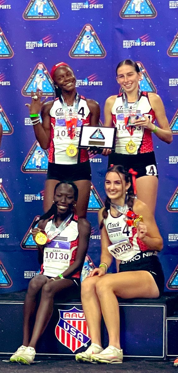 3x ALL AMERICAN‼️‼️‼️
1st in the 4x800 🔥🔥🔥‼️‼️
<a href="/caseyscherp/">Casey Scherpereel</a> officially the 🐐