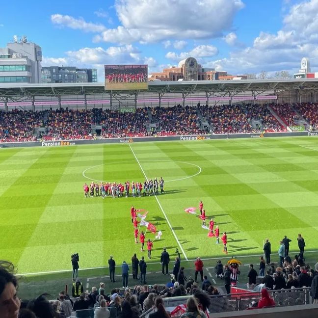 BeesUnited's tweet image. 🧠⚽ FSA &amp;amp; Fanalysis want die-hard #BrentfordFC fans to share on-pitch views—not transfer gossip. Is your No.10 magic? Keeper giving you palpitations? Midfield still on holiday?

Be a founding voice. Limited spots.

📋 Apply: bit.ly/fanalysis-fsa
#FSA #Fanalysis