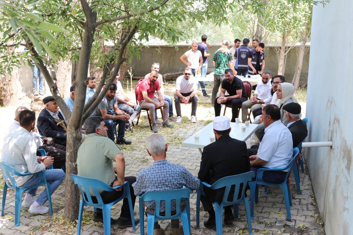 ✨Morçiçek (Serdoşamiya) Mahallesi’nde Yeni Bir Adım: Kararları Halkımızla Alıyoruz

🔹Belediye olarak bir projeye başlamadan önce halkımıza danışıyor, şeffaf ve katılımcı belediyecilik ilkemizle kararları birlikte alıyoruz.  
Yerel demokrasi, ekoloji, halk katılımı ve kadın