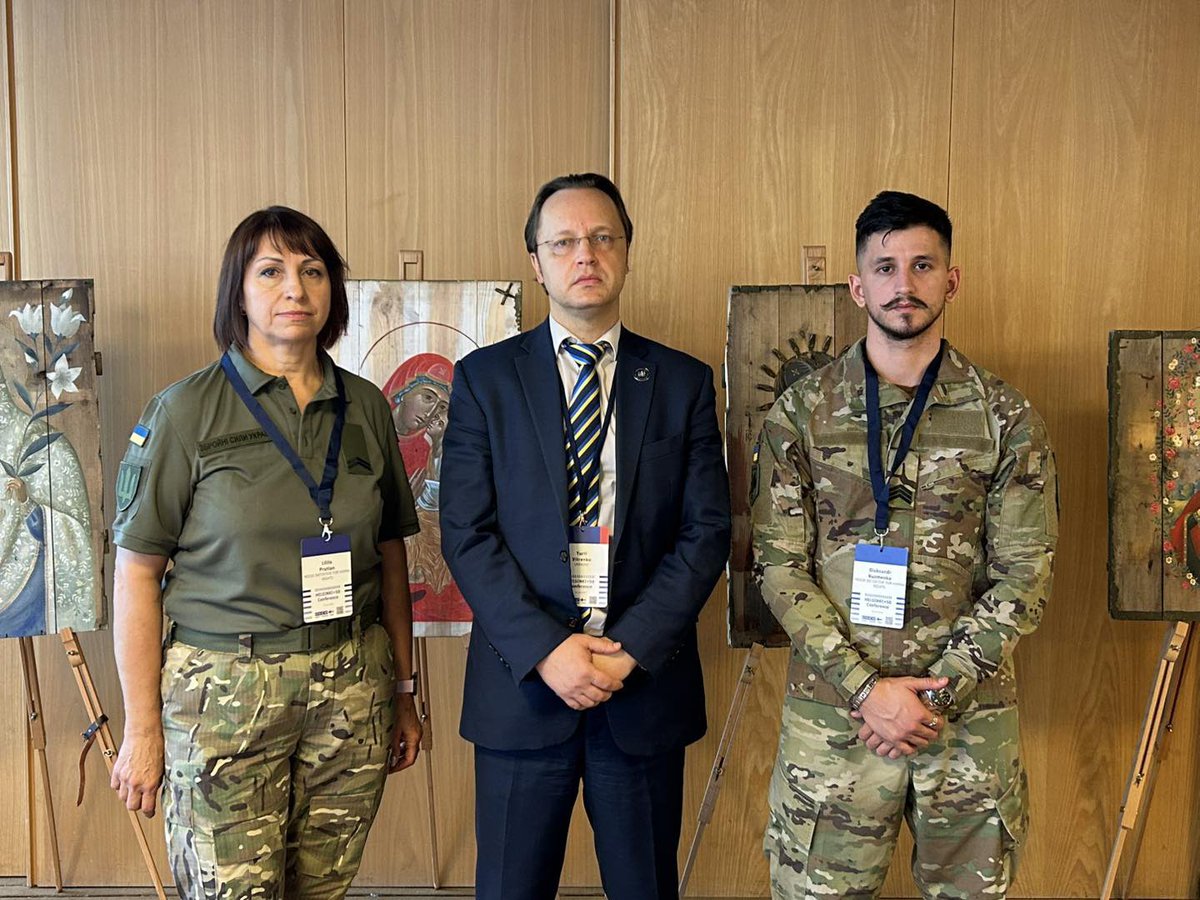 Human Rights Centre ZMINA (@zminaukraine) on Twitter photo <a href="/penshark/">Tetiana Pechonchyk</a> <a href="/mihr_ua/">Media Initiative for Human Rights</a> Former POWs who endured captivity & sham trials, Liliia Prutian & Oleksandr Kuzmenko, joined the event.
Marharyta Shabanova, wife of the detained OSCE staff member Dmytro Shabanov, also addressed the audience with the statement ➡️ zmina.ua/en/statements-… <a href="/penshark/">Tetiana Pechonchyk</a> <a href="/mihr_ua/">Media Initiative for Human Rights</a> Former POWs who endured captivity & sham trials, Liliia Prutian & Oleksandr Kuzmenko, joined the event.
Marharyta Shabanova, wife of the detained OSCE staff member Dmytro Shabanov, also addressed the audience with the statement ➡️ zmina.ua/en/statements-…