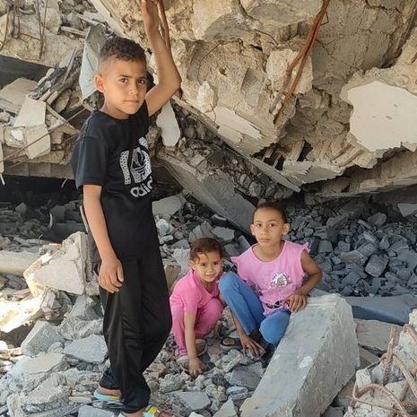 Anhedonya (@psanhedonya) on Twitter photo ⚠️ Help <a href="/Moh1982H2967/">Hind Moh أم يامن 🕊🇵🇸</a> With ⚠️
🔹Tuition fees for 4 kids (4-13 y) 💸
🔹Shots for spouses slipped disc 💉
🔹Truck-borne water every week 🪣
🔹Battery to power light/phones 🔋
🆔/🍉-Verified✨ ONLY - £ 412 📢
✅ chuffed.org/project/hindmoh ✅ ⚠️ Help <a href="/Moh1982H2967/">Hind Moh أم يامن 🕊🇵🇸</a> With ⚠️
🔹Tuition fees for 4 kids (4-13 y) 💸
🔹Shots for spouses slipped disc 💉
🔹Truck-borne water every week 🪣
🔹Battery to power light/phones 🔋
🆔/🍉-Verified✨ ONLY - £ 412 📢
✅ chuffed.org/project/hindmoh ✅