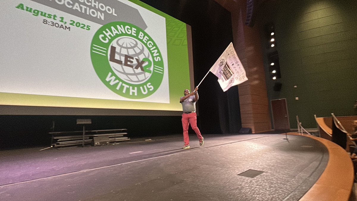 bchsbearcat's tweet photo. What a great way to start a Friday morning! 2025-2026 Lex2 District Convocation was filled with a lot of BC pride and spirit! #ChangeBeginsWithUs https://t.co/i9oiZUSAm5