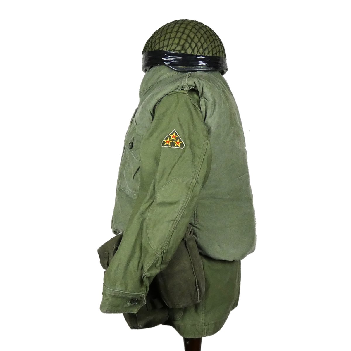 Mannequin of the Month - Private, Irish Army, Internal Security Duties, Late 1980s youtu.be/tse-WKydZ34 #IrishArmy #1980s #Troubles #Garda #Irishdefenceforces #ÓglaighnahÉireann #Irish #ColdWar