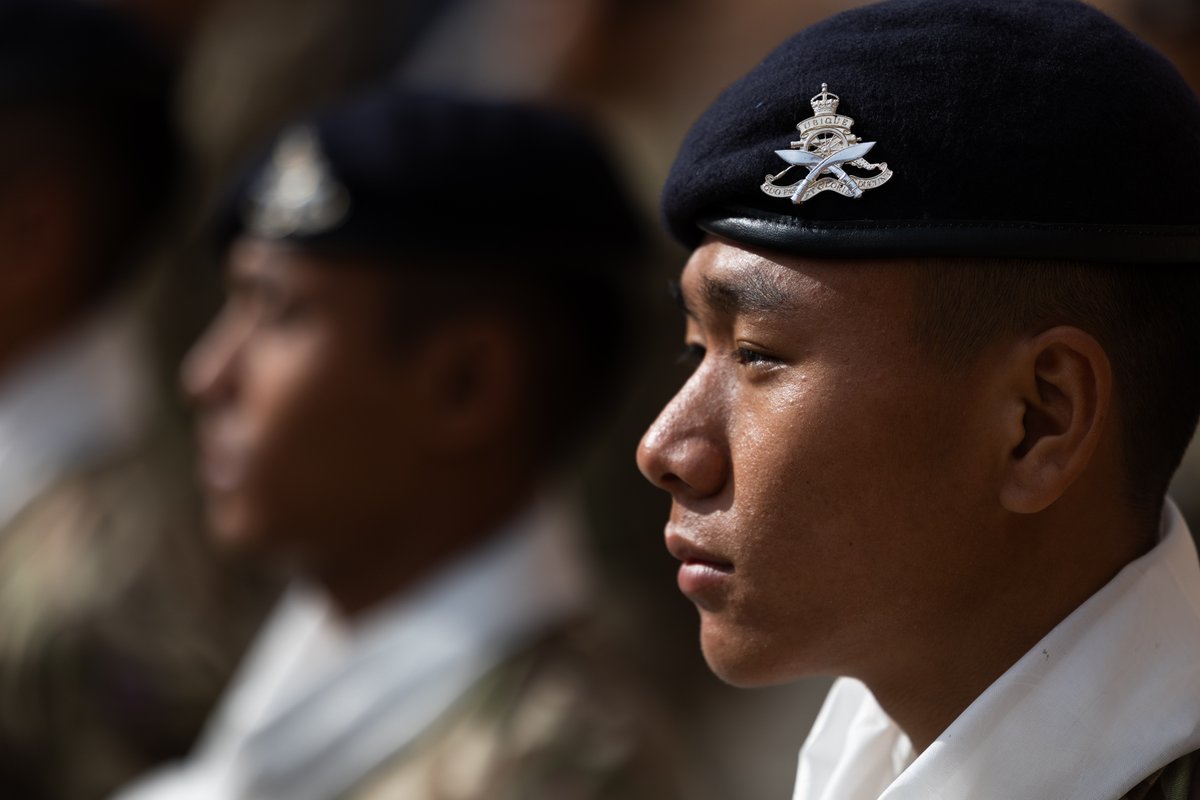 On approval from His Majesty The King, we can proudly reveal The King’s Gurkha Artillery cap badge 🎉

The badge, the first created for a Gurkha regiment in 14 years, reflects a pairing of two of the Army’s most recognised symbols – the crossed khukuri of the Gurkhas and the